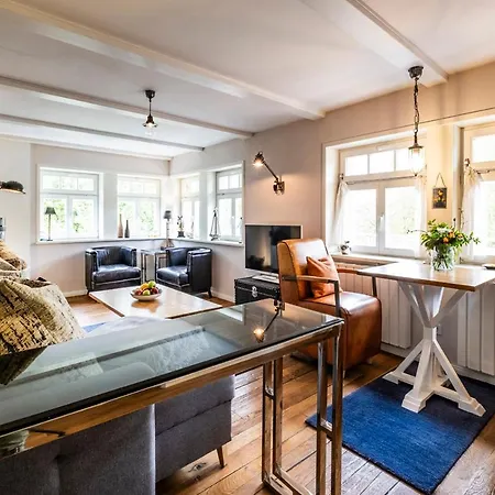 Strandhaus Lichtenberg Dom wakacyjny *